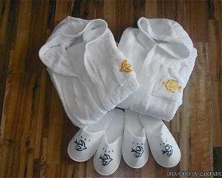 Yes Touring & ホテル