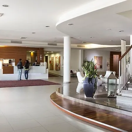 ホテル Yes Touring & 4*