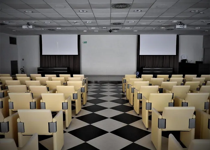 Отель Yes Touring & Римини