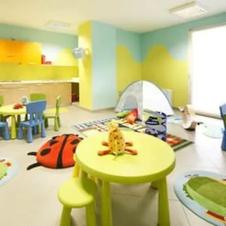 Szálloda Yes Touring & 4*