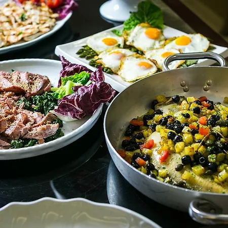 호텔 Yes Touring & 4*