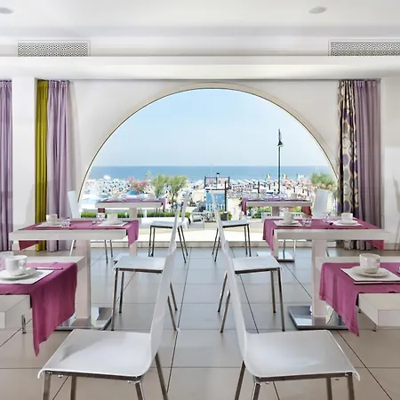 Hotell Yes Touring & 4*