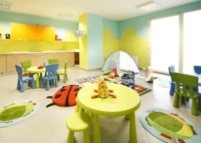 Hotel Yes Touring & 4*