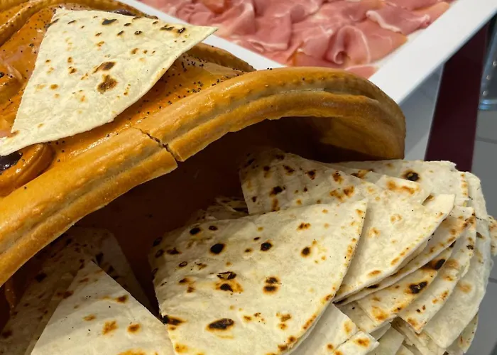 Yes Touring & Hotel 4*