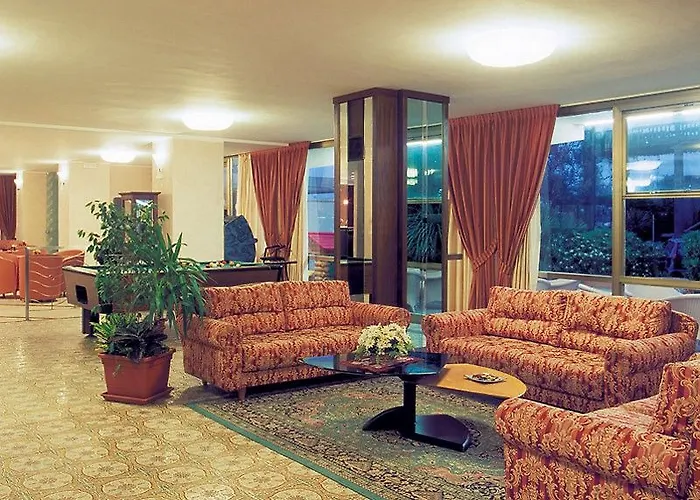 Yes Touring & Hotel Rímini