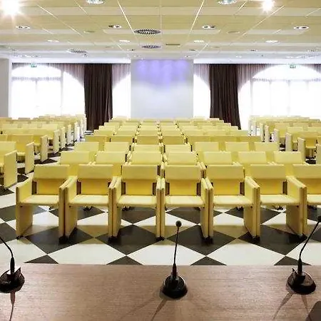 Hotel Yes Touring & 4*