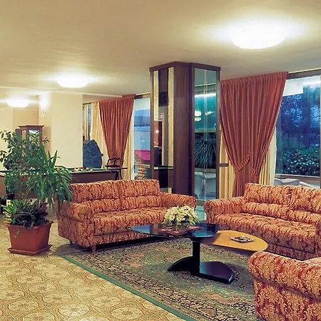 Yes Touring & Hotel Rímini