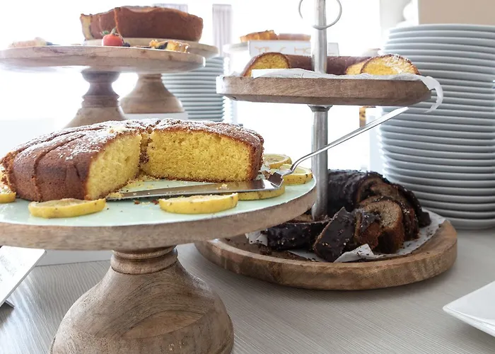 Yes Touring & 酒店 4*